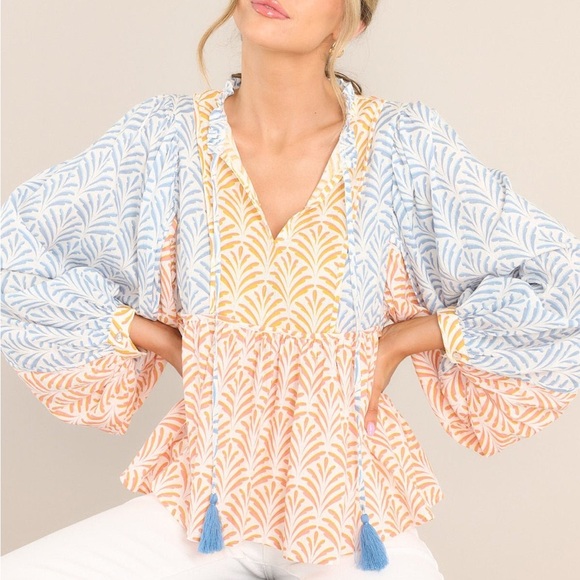 JUST STOPPING BY SPICED CORAL MULTI PRINT TOP
Red Dress Boutique - Picture 4 of 5